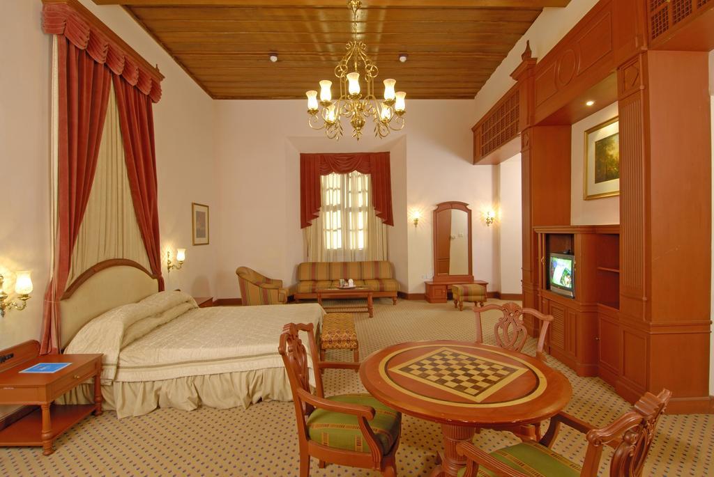Bolgatty Palace & Island