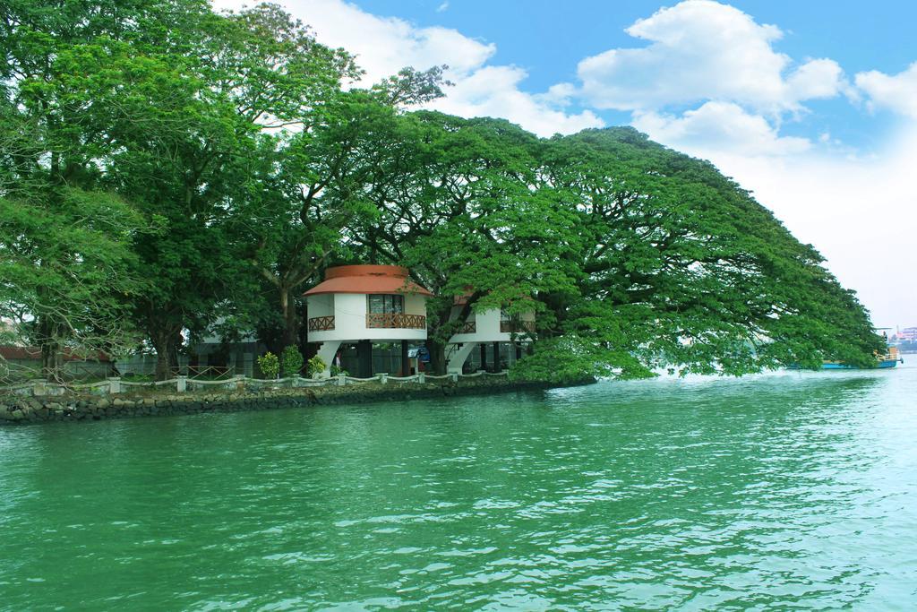 Bolgatty Palace & Island Kochi