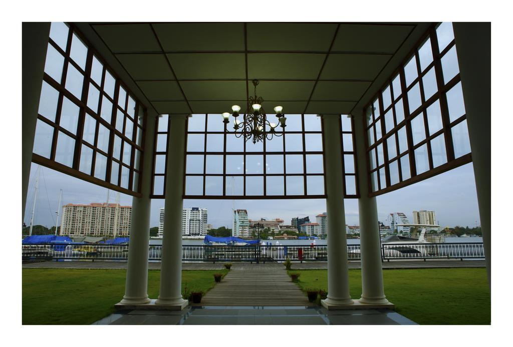 Bolgatty Palace & Island Resort Kochi