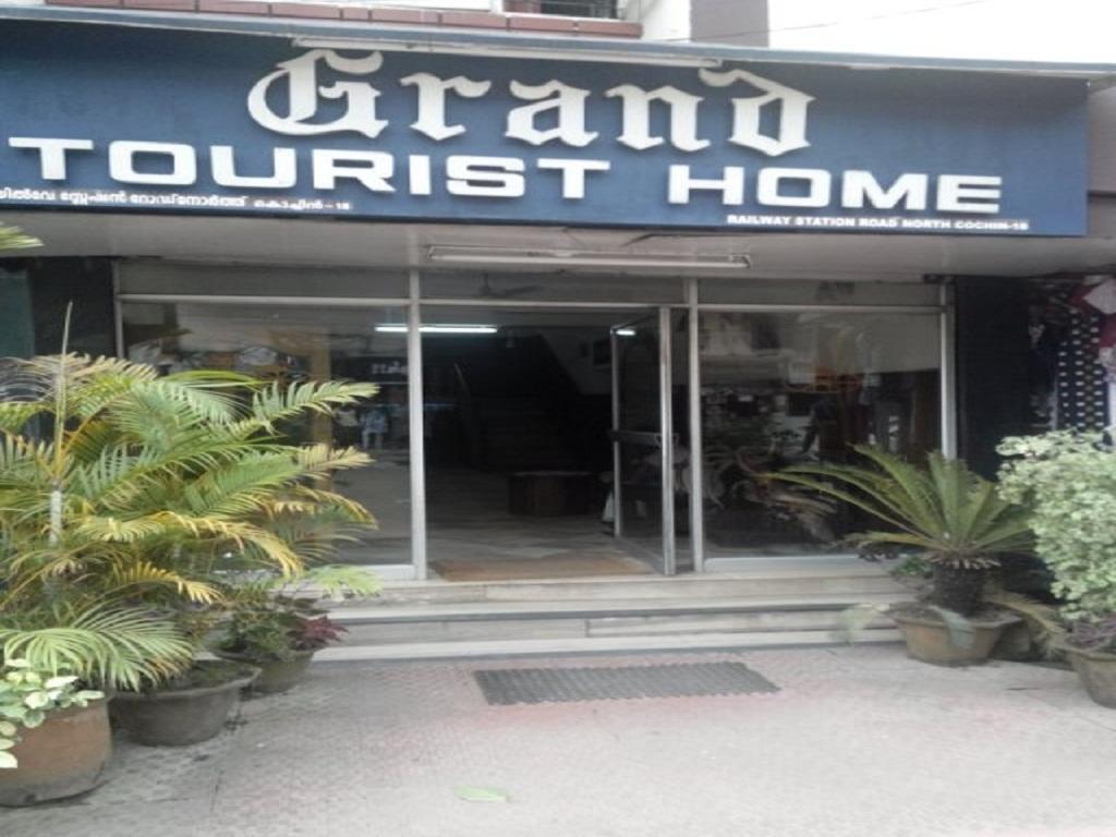 Capsule hotel Grace Tourist