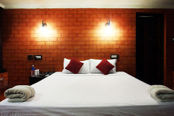 Resort Kondai Lip Backwater Heritage Kochi