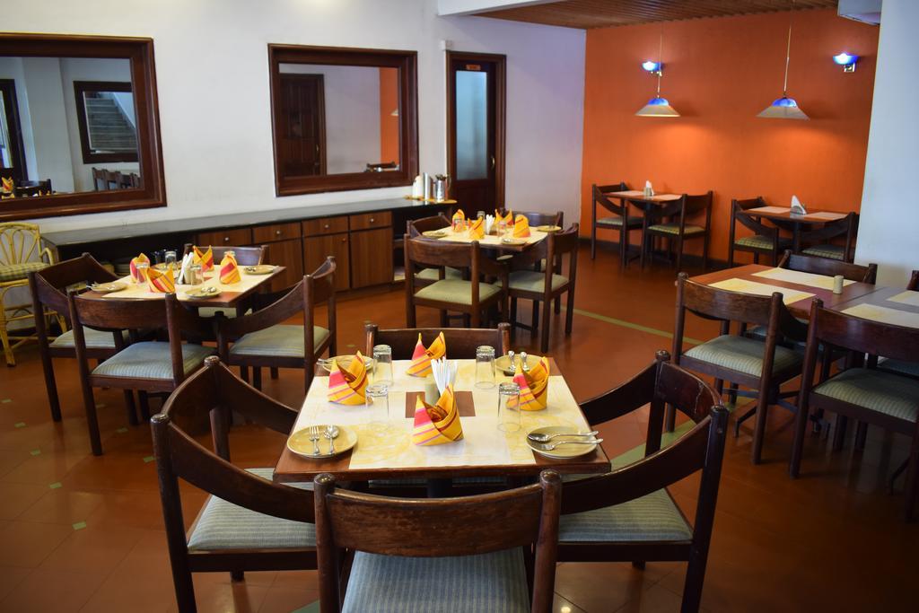 Abad Metro Hotel Kochi