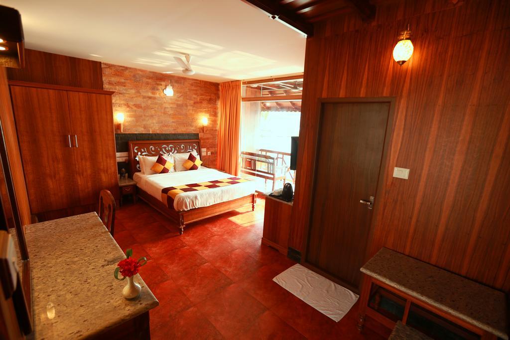 Resort Kondai Lip Backwater Heritage Kochi