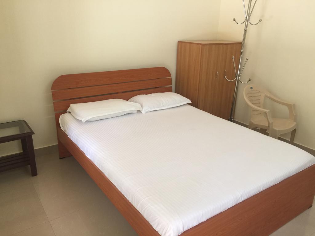 Palm Grove Service Bed & Breakfast