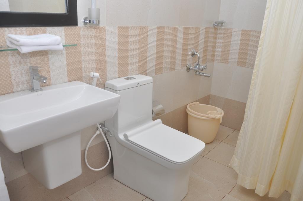Rajivs - Fully Furnished Apartment Kochi