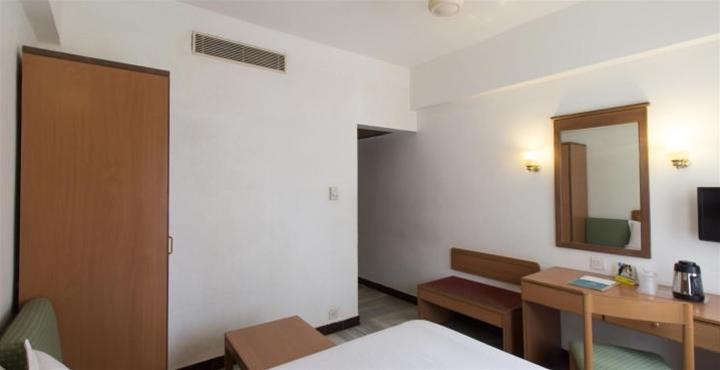 Hotel Abad Metro 2*