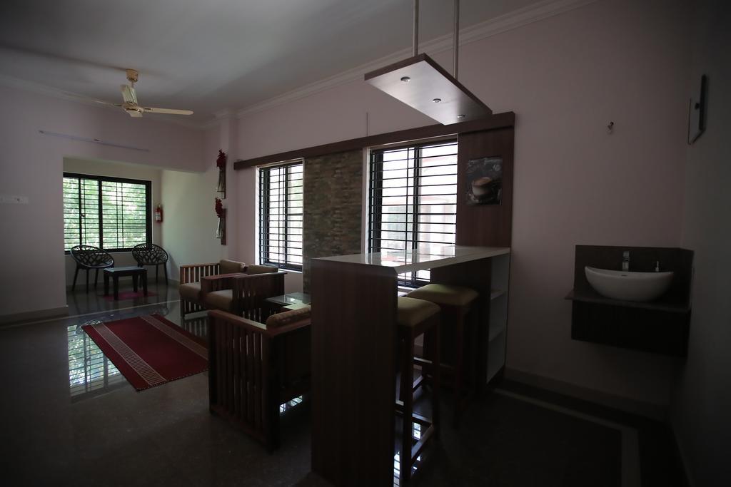 Anchorage Serviced * Kochi