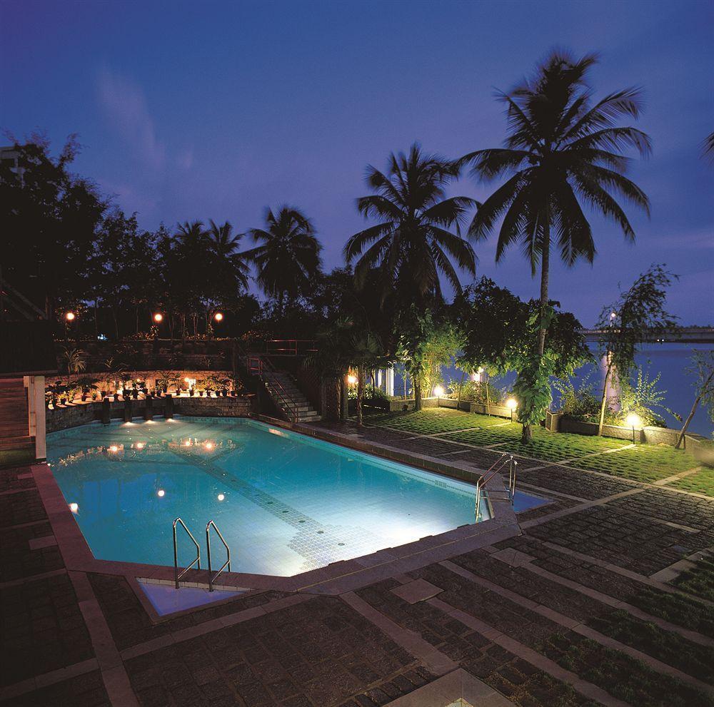 Riviera Suites Hotel Kochi