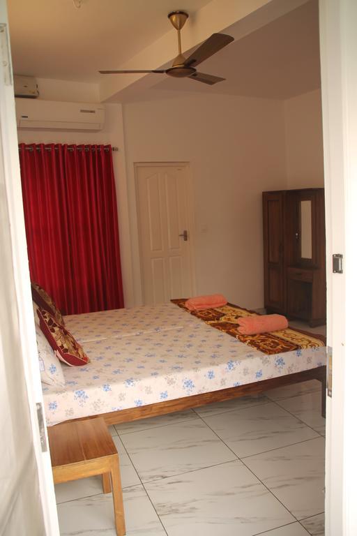 Aaron's * Kochi