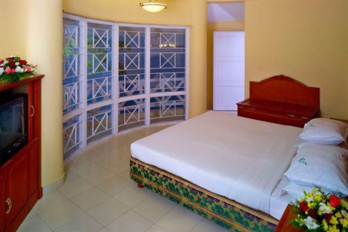 Bolgatty Palace & Island Kochi