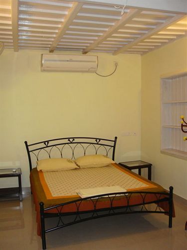 Palm Grove Service 2* Kochi
