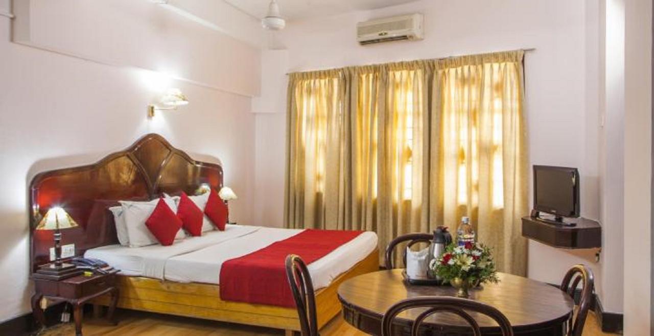 Woodlands Hotel 3*