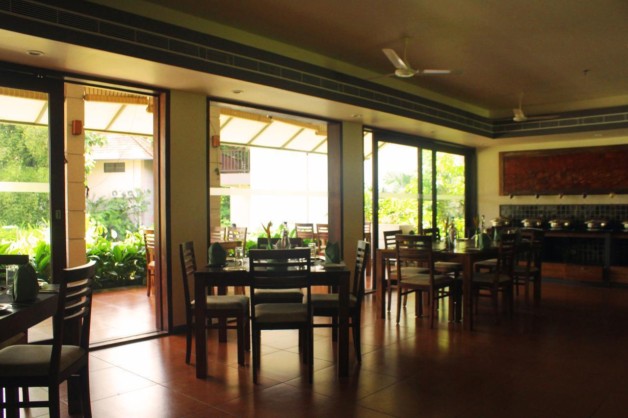Resort Whispering Waters Cochin