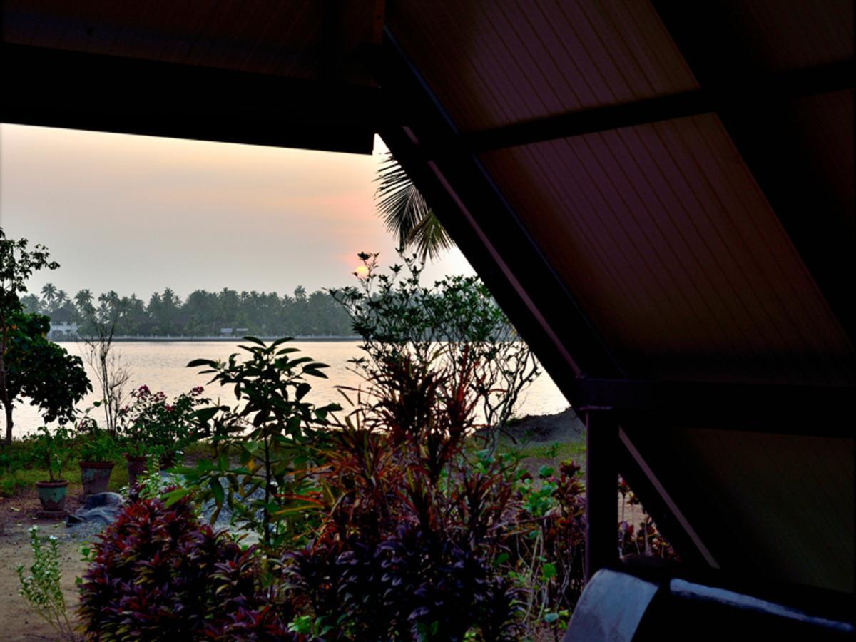 Kadaloram Kochi
