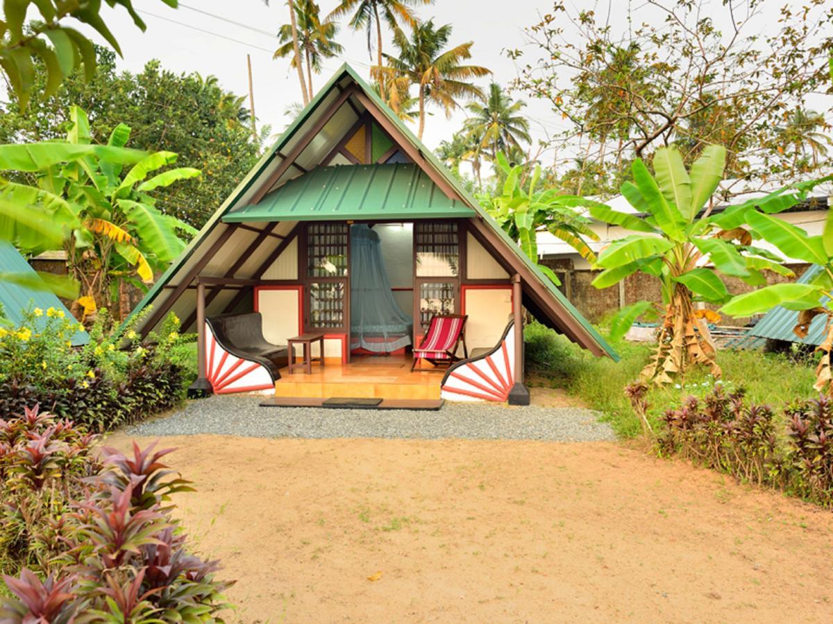 Kadaloram Resort 3*