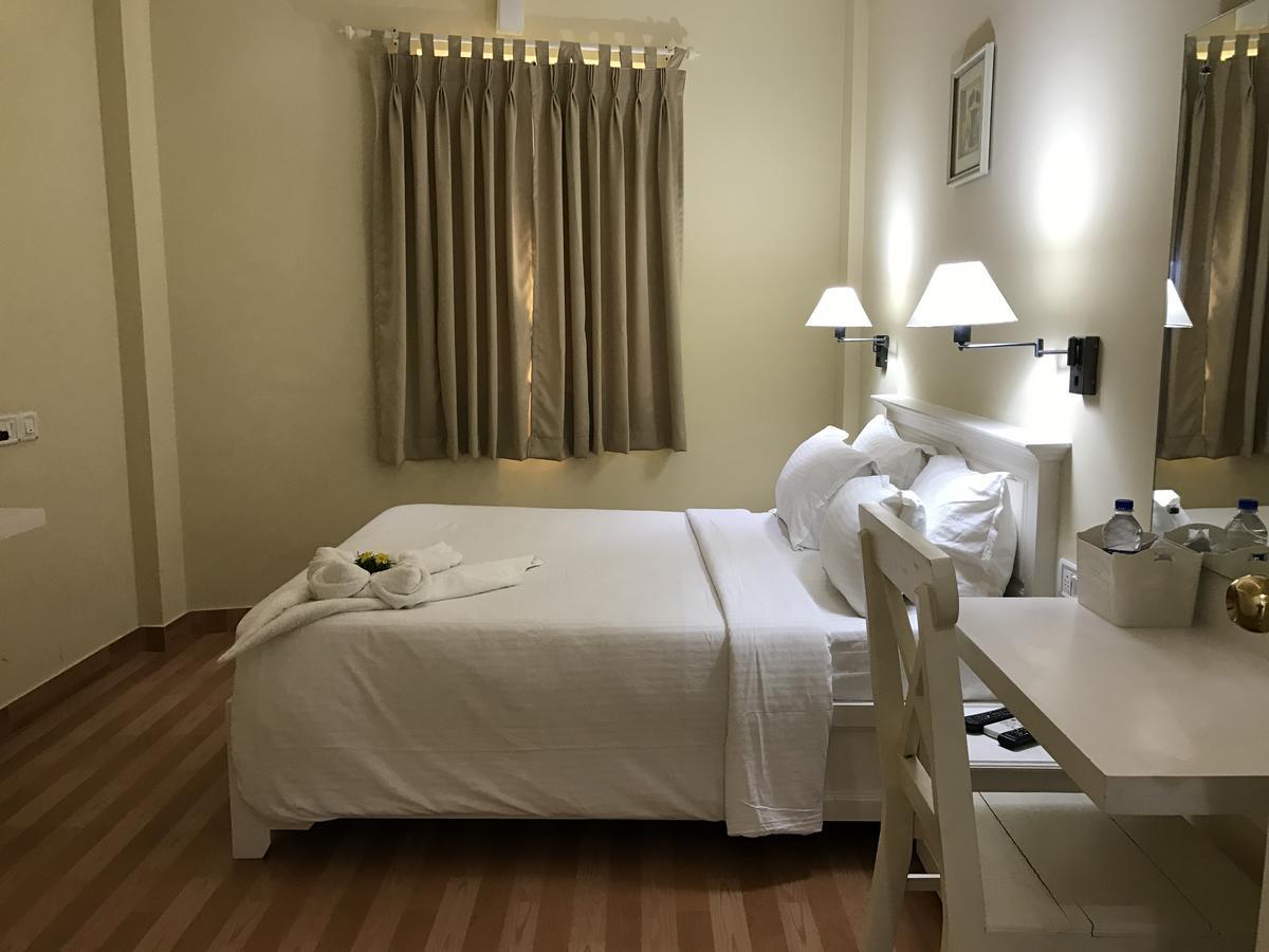 Daffodils Spice Court Hotel Kochi