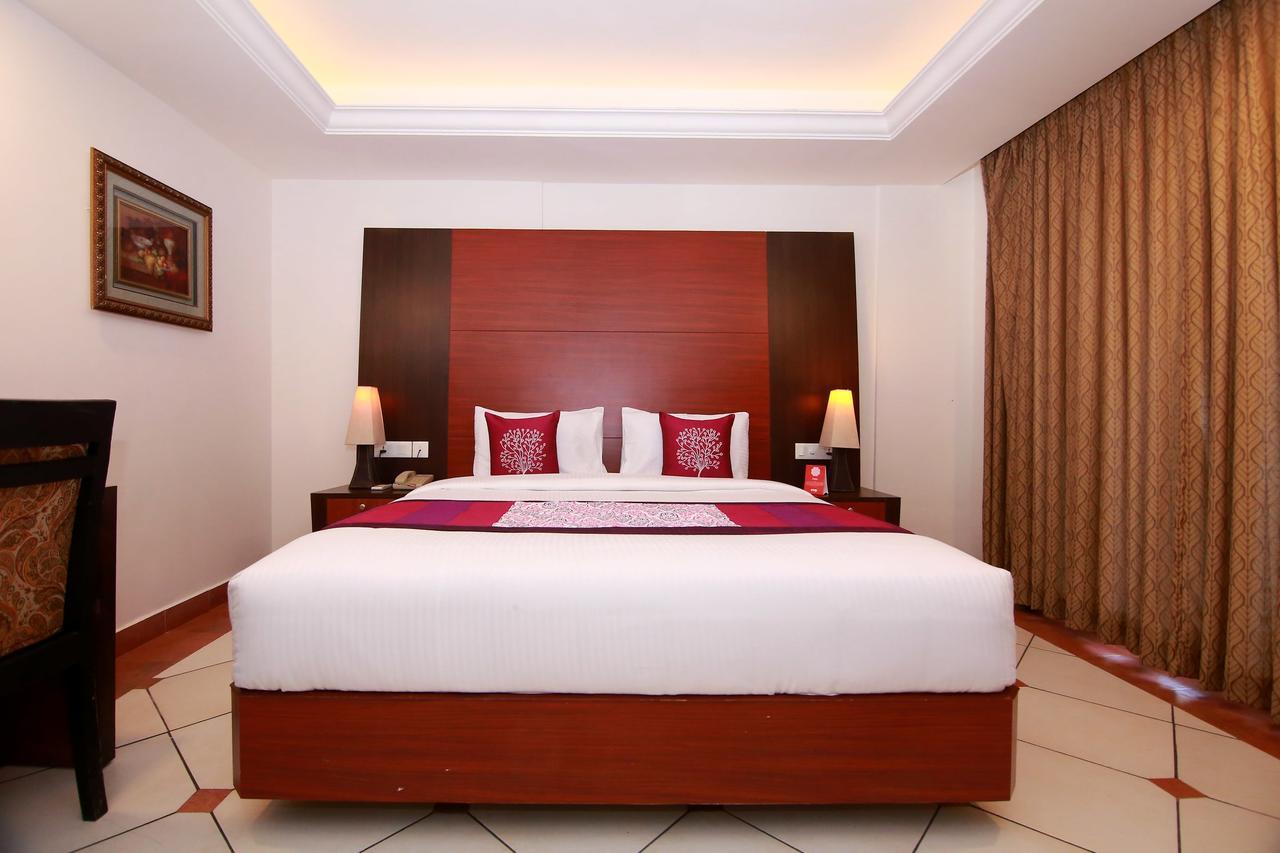 Hotel Emarald Cochin Kochi