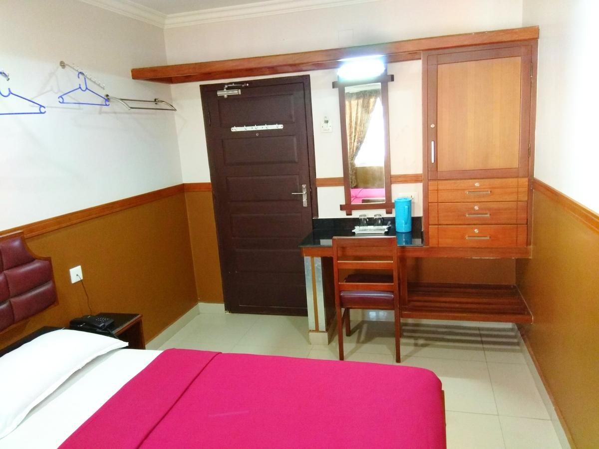 Maple Regency * Kochi
