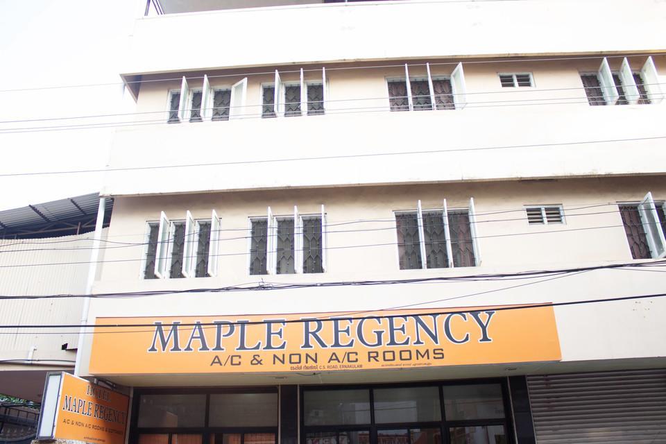 Hotel Maple Regency