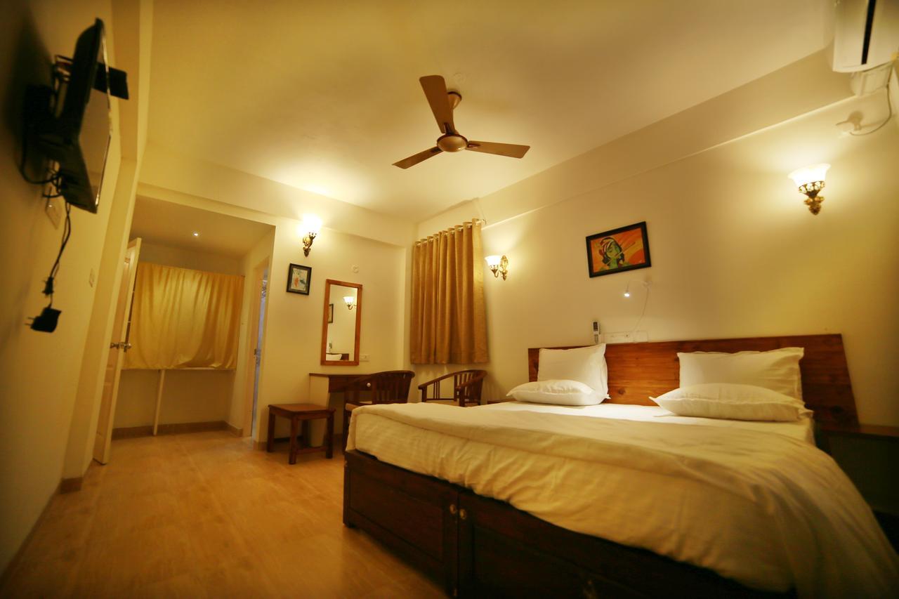 Bed & Breakfast La Lune Kochi