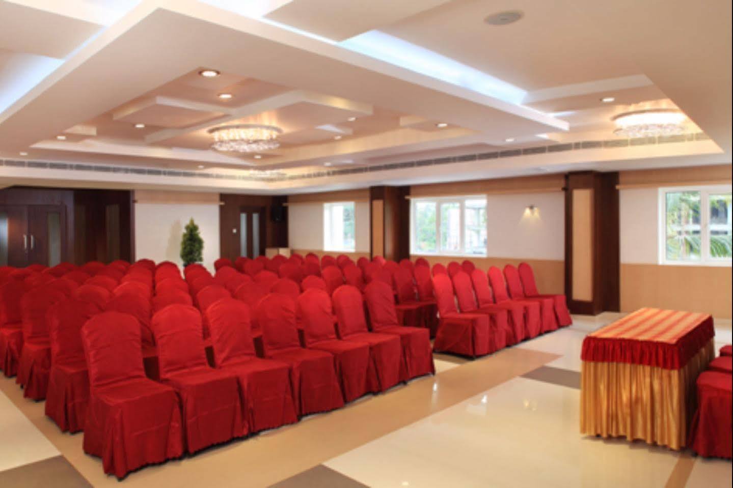 Nm Royale County Hotel Kochi
