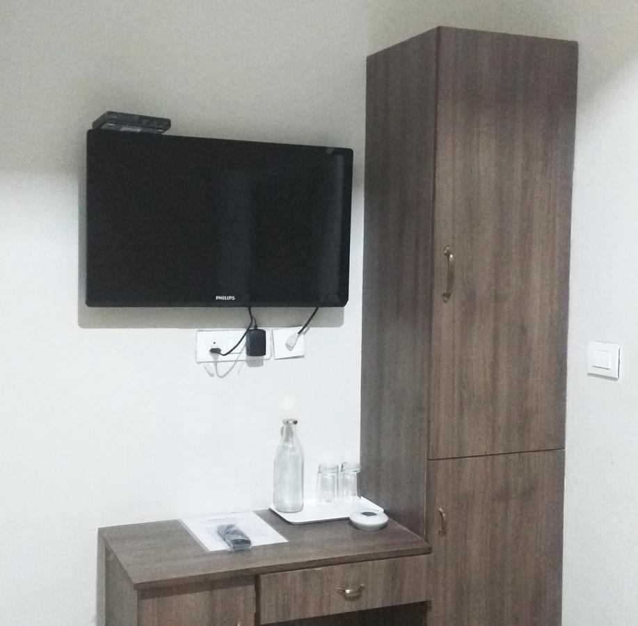 Hotel Spring Field Billets Kochi