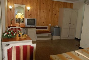 Excellency Hotel