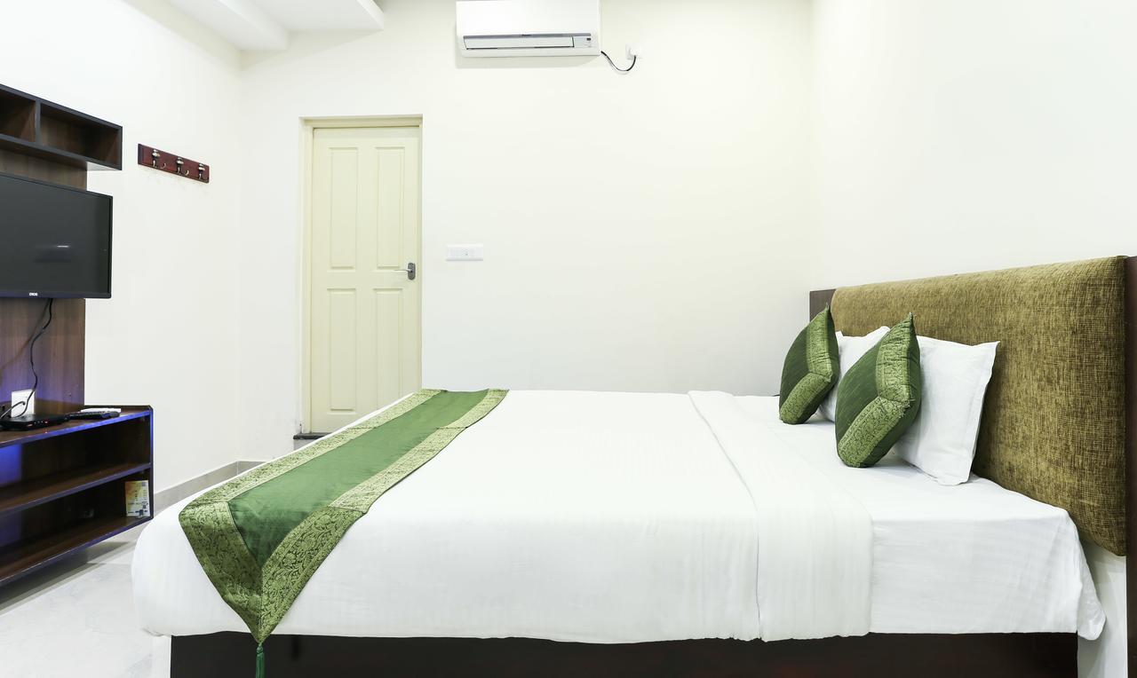 Cmk Habitat Centre Hotel 3*