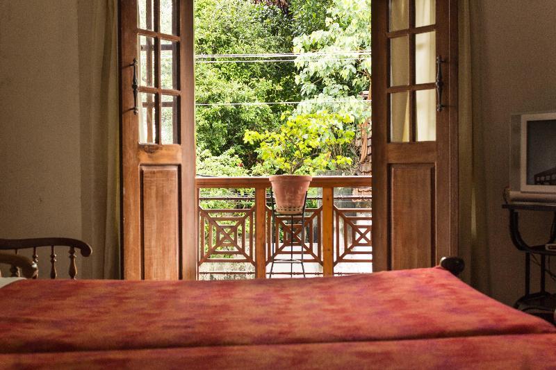 Rossitta Wood Castle 3* Kochi