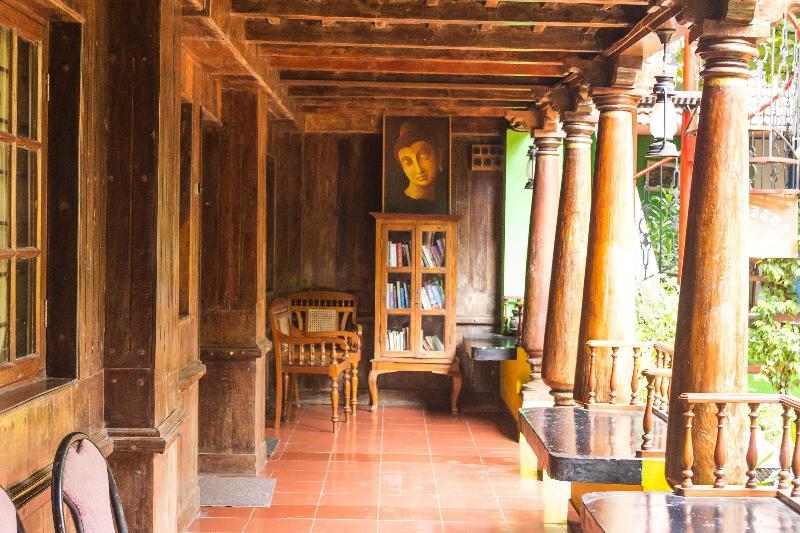 Bed & Breakfast Rossitta Wood Castle 3*