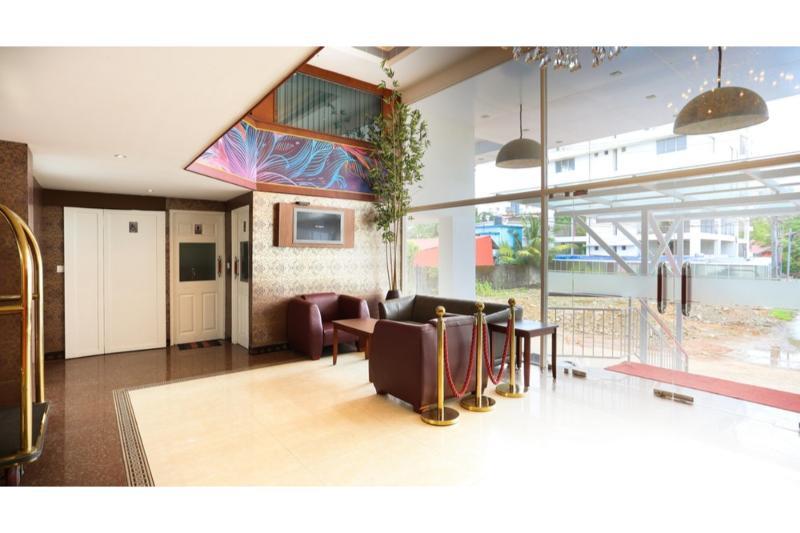 Hotel Cochin Legacy 3*