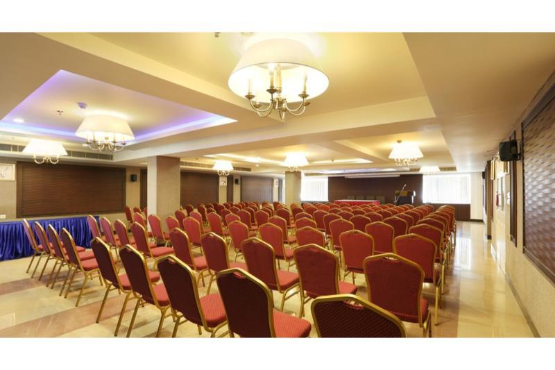 Hotel Cochin Legacy 3*