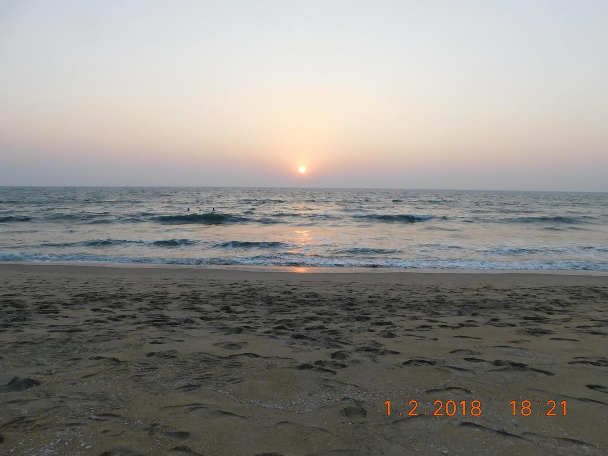 Sunset Beach Cherai Bed & Breakfast *