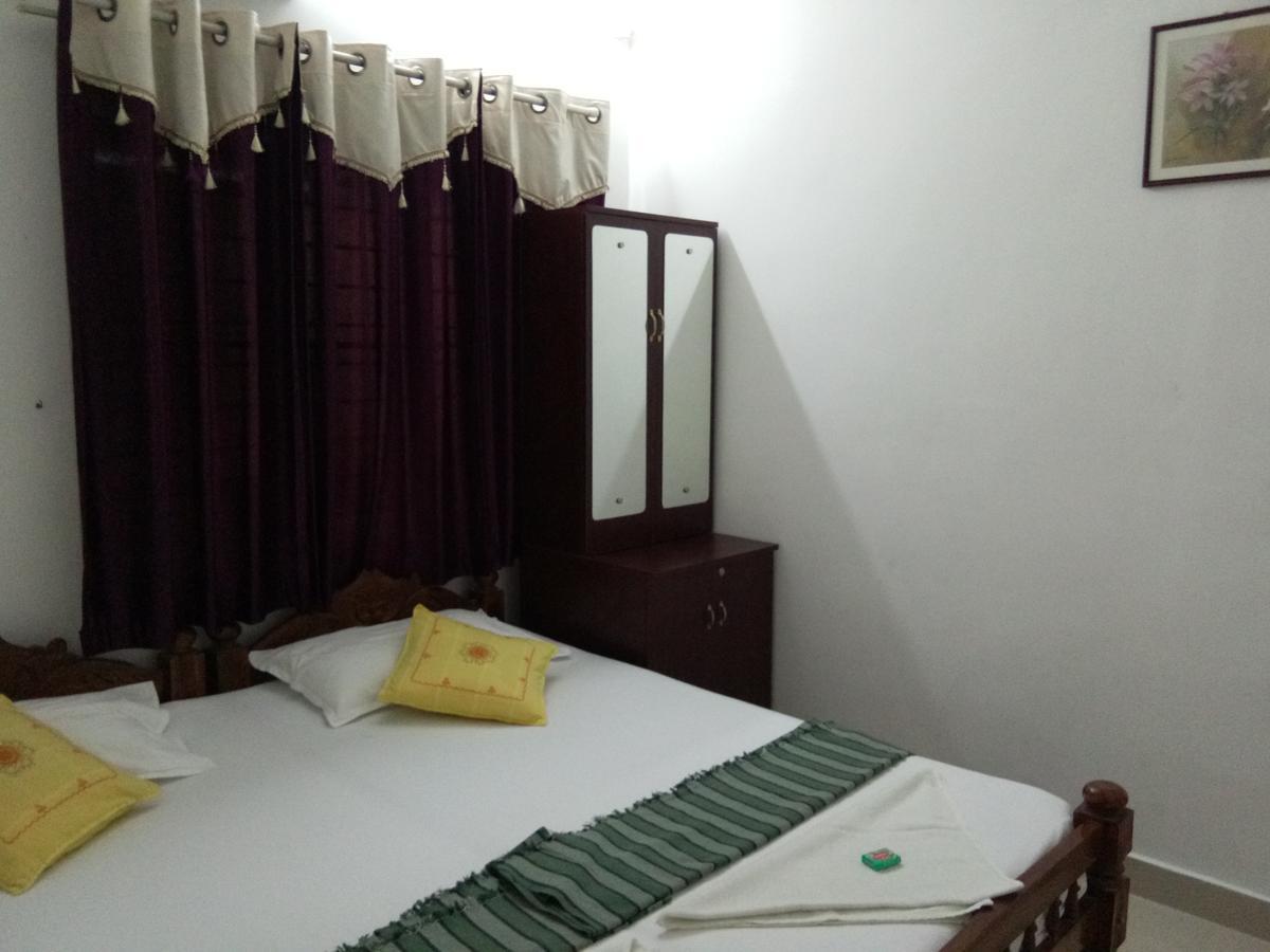 Coconut Grove Homestay Kochi