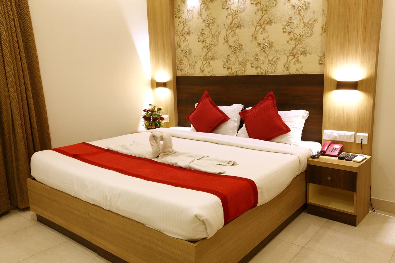 Prayana Hotel Kochi