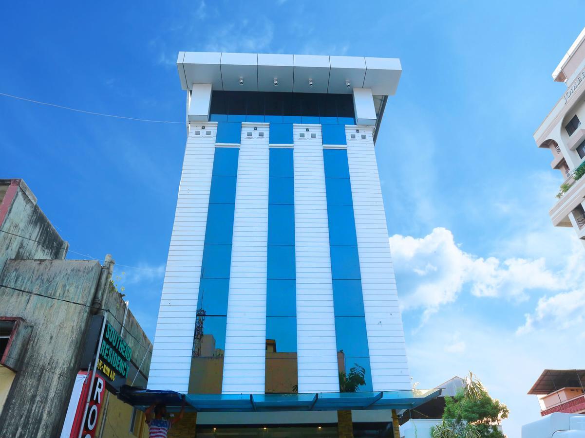 Qube Hotel 3*