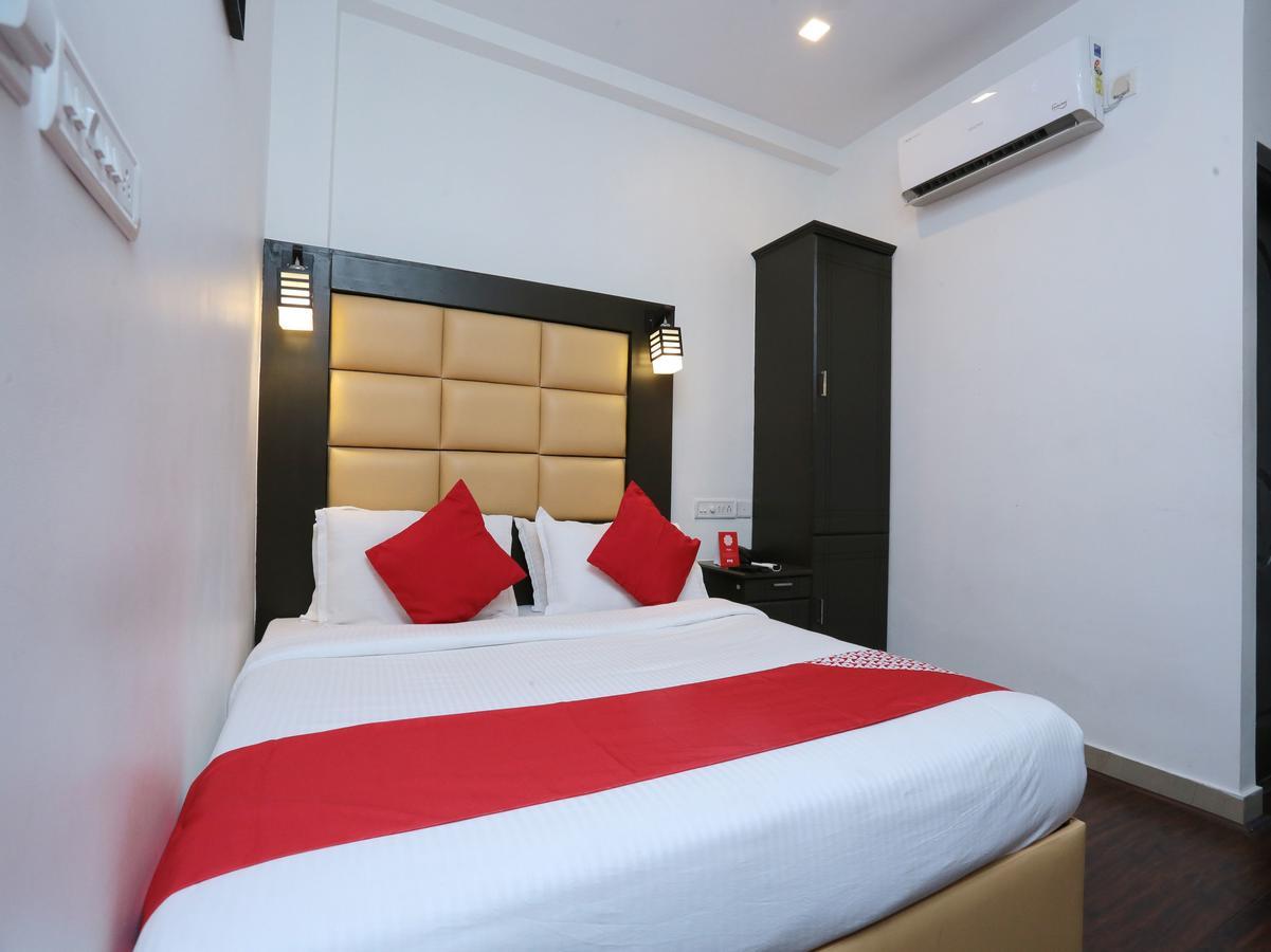 Hotel Qube Kochi