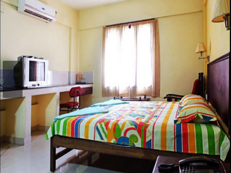 Equator Hotel 2*