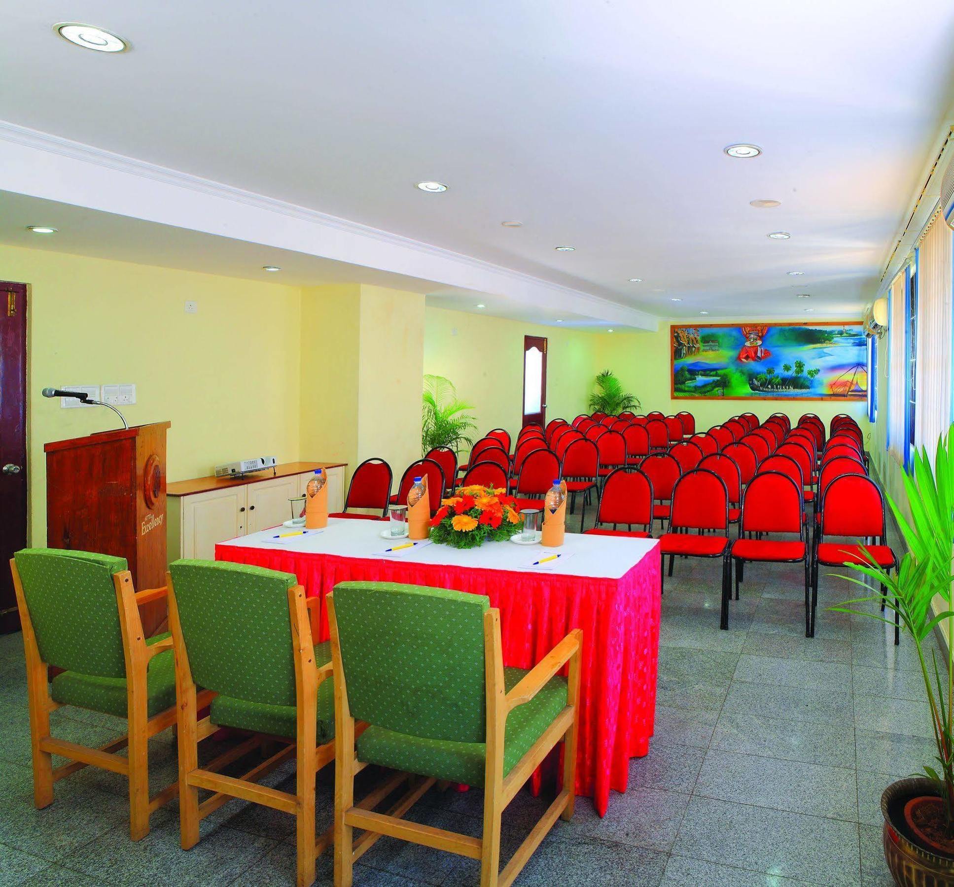 Hotel Excellency 2*