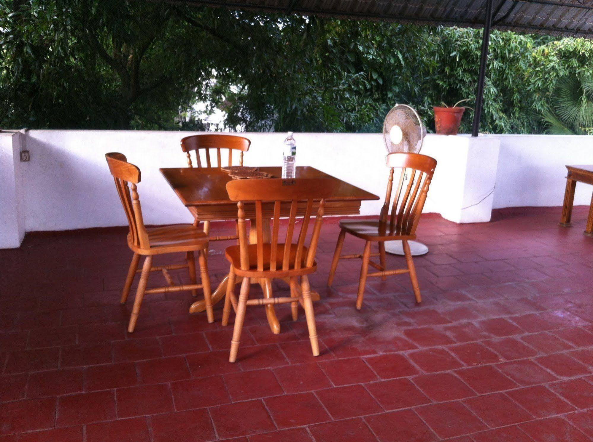 Oyo 63551 Pleasant Near Guest house Kochi