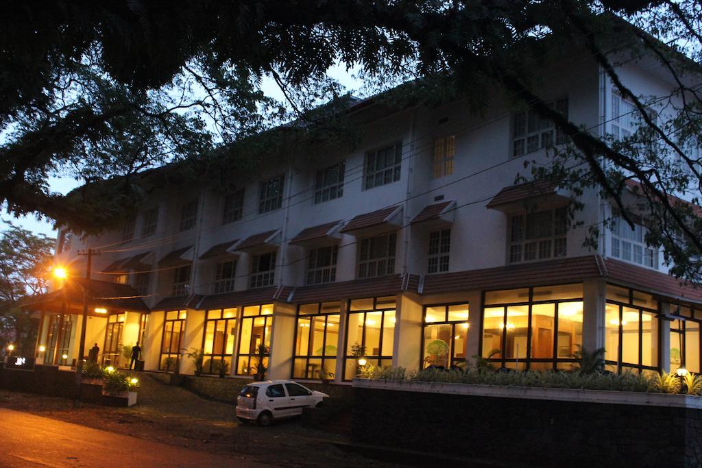 No. 18 Hotel 4*