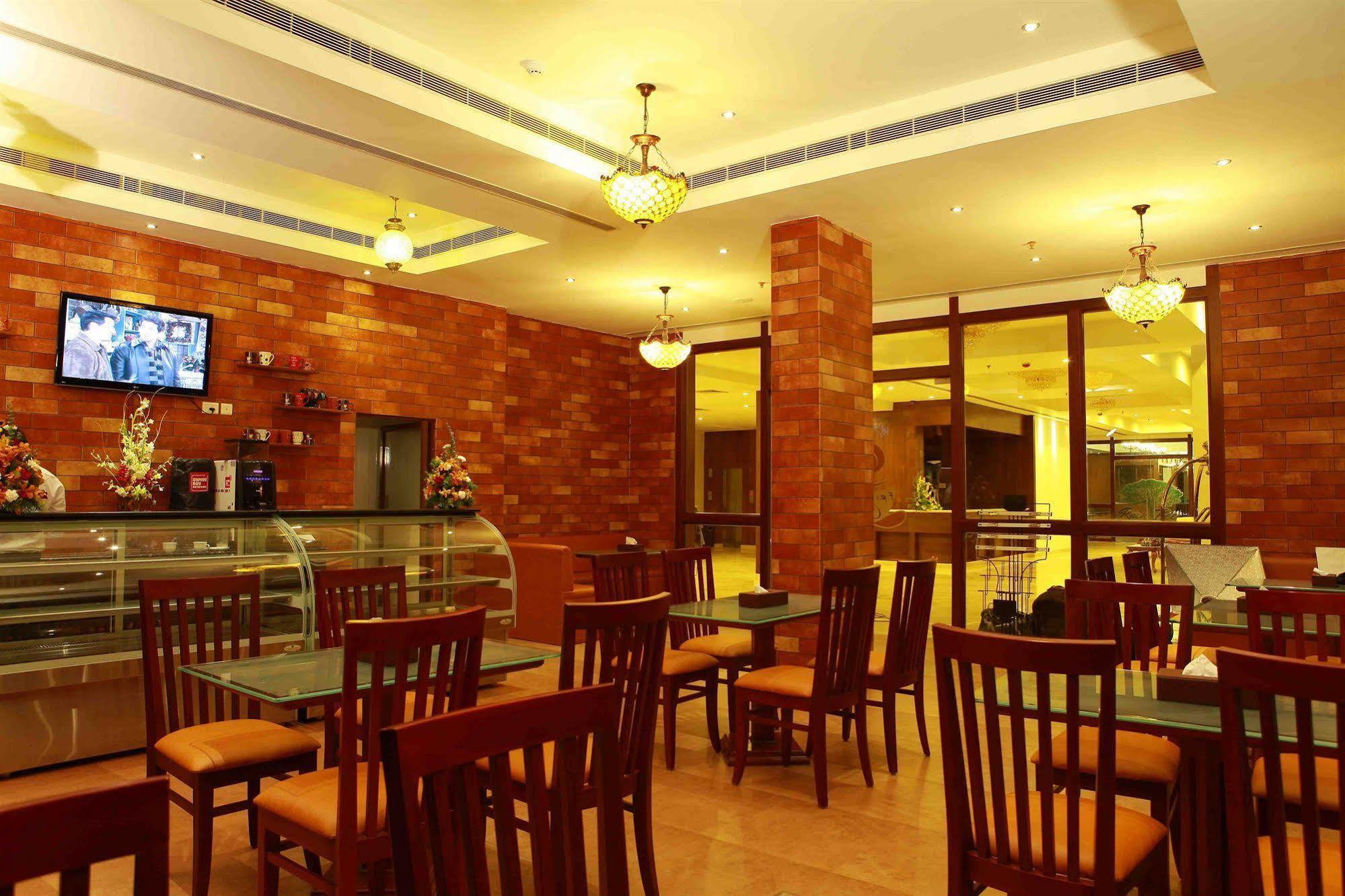 No. 18 Hotel