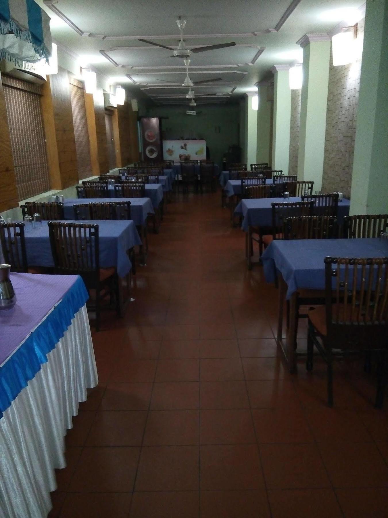 Ymca International House 2*