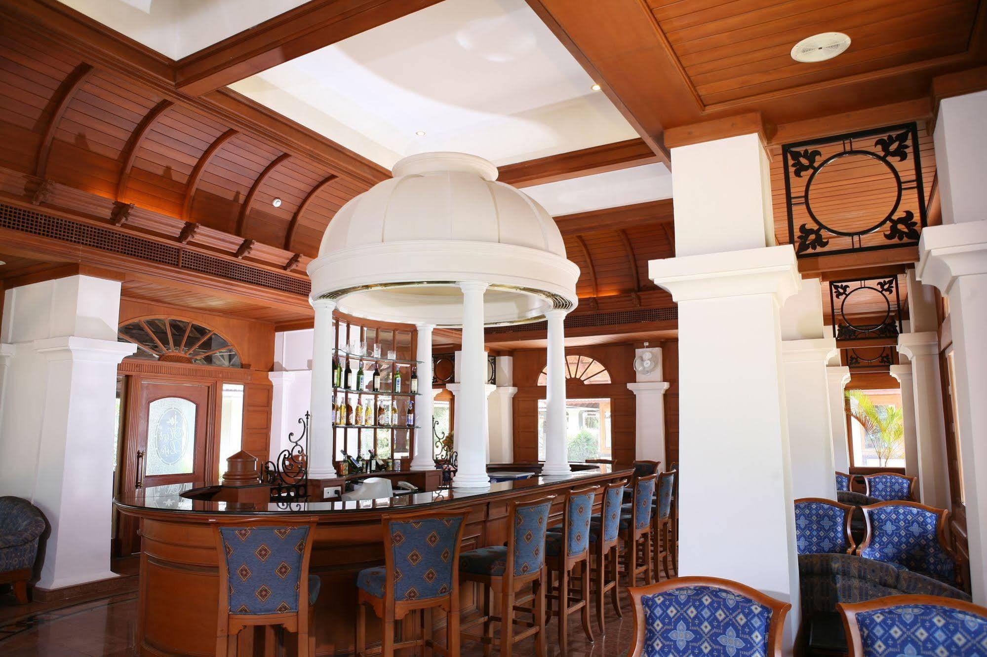 Bolgatty Palace & Island