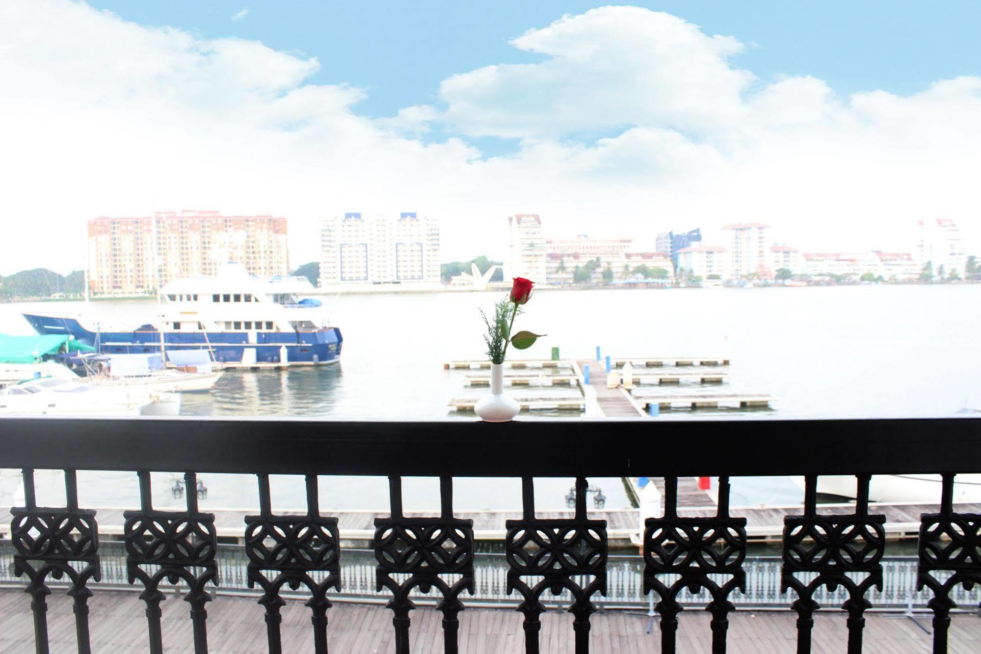 Bolgatty Palace & Island Resort Kochi