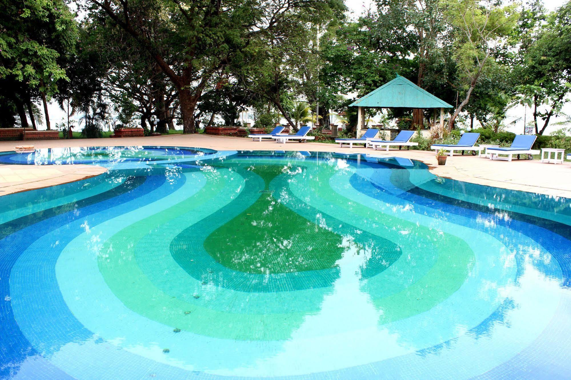 Bolgatty Palace & Island Resort 3*
