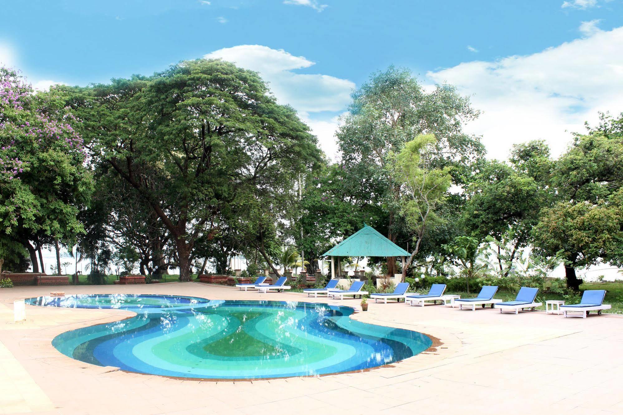 Bolgatty Palace & Island Kochi