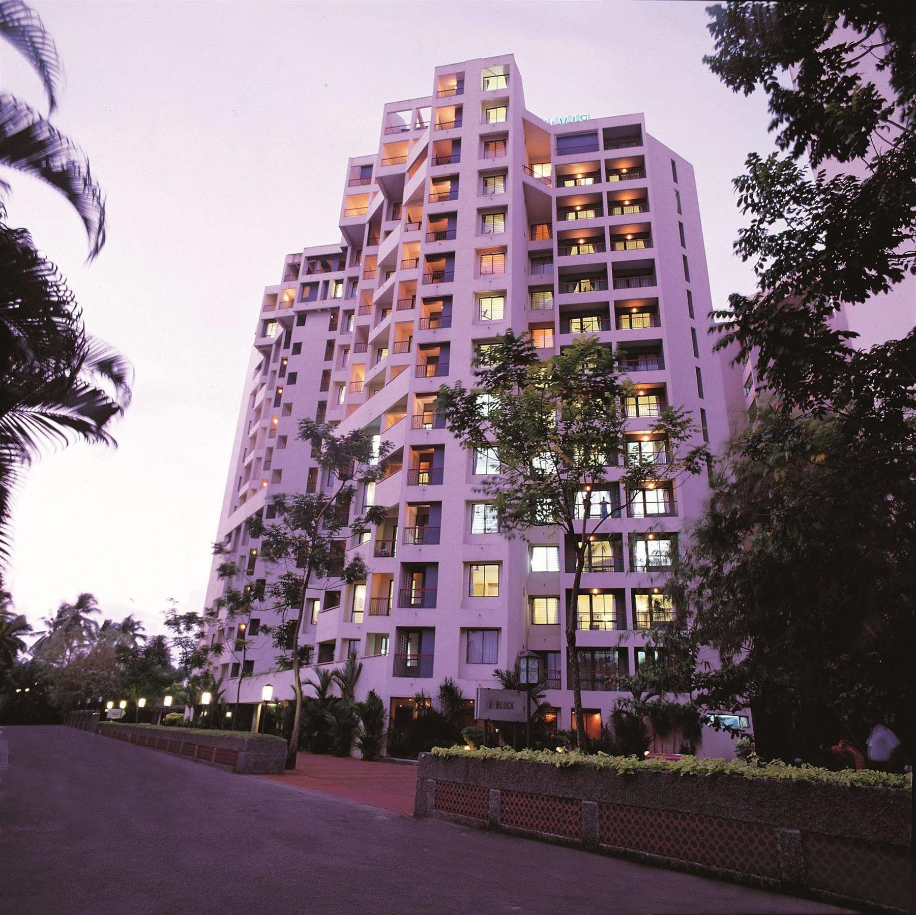 Riviera Suites