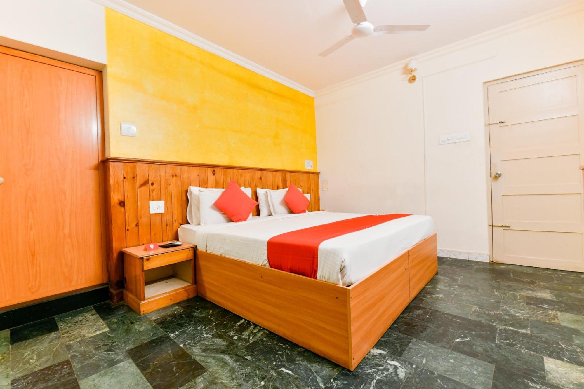 Oyo 9310 Viceroy Kochi