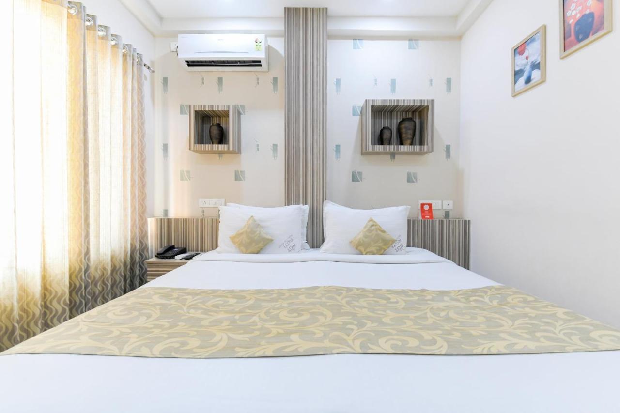 Oyo 7077 Reegate Hotel 3*